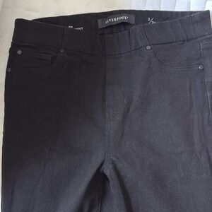 Liverpool elastic waist ankle skinny jeans